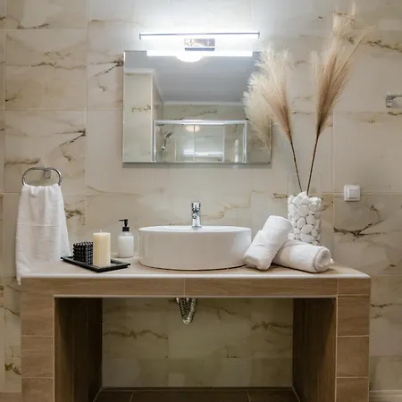 Ethereal Oasis Penthouse Salamis Buitenkant foto